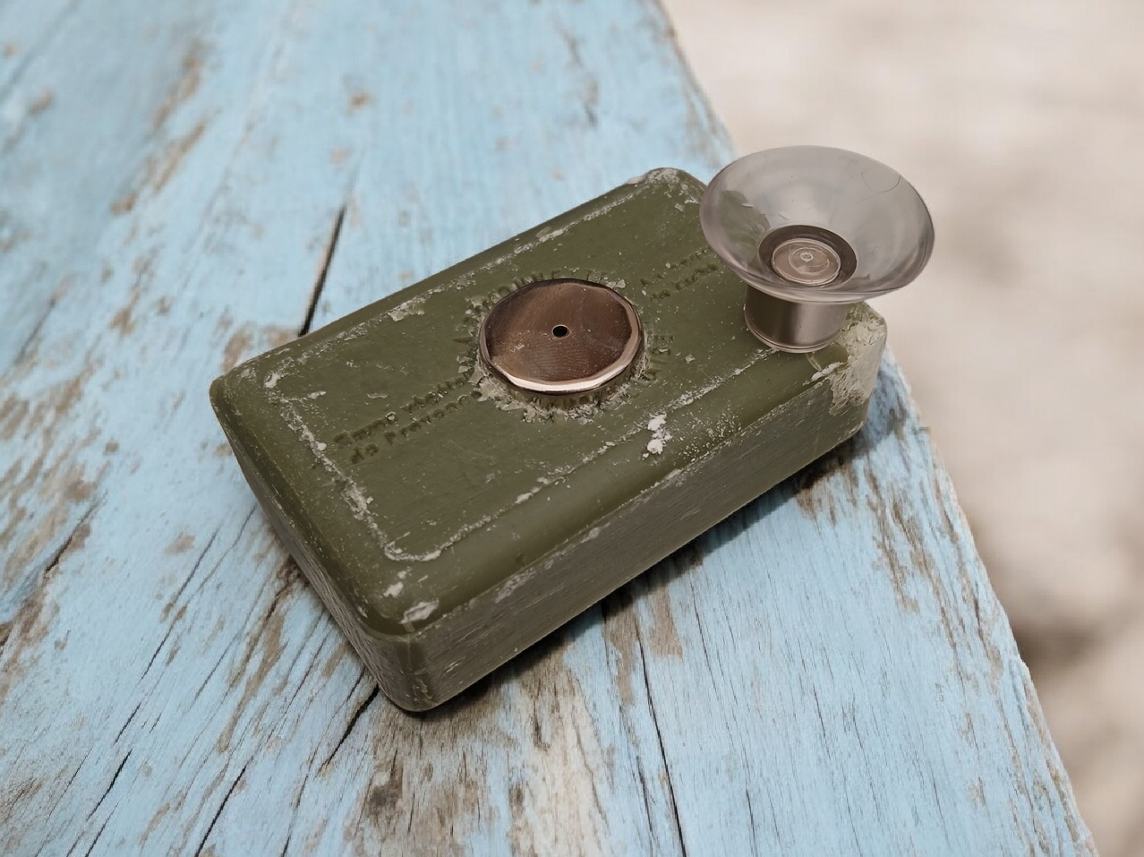 Jabonera magnética con ventosa